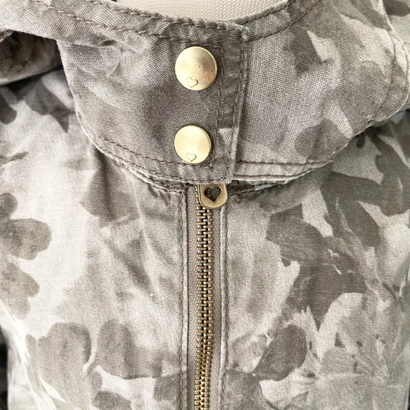 H&M Heart Chamo Jacket - Picture 2 of 7